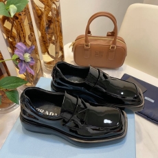 Prada Low Shoes